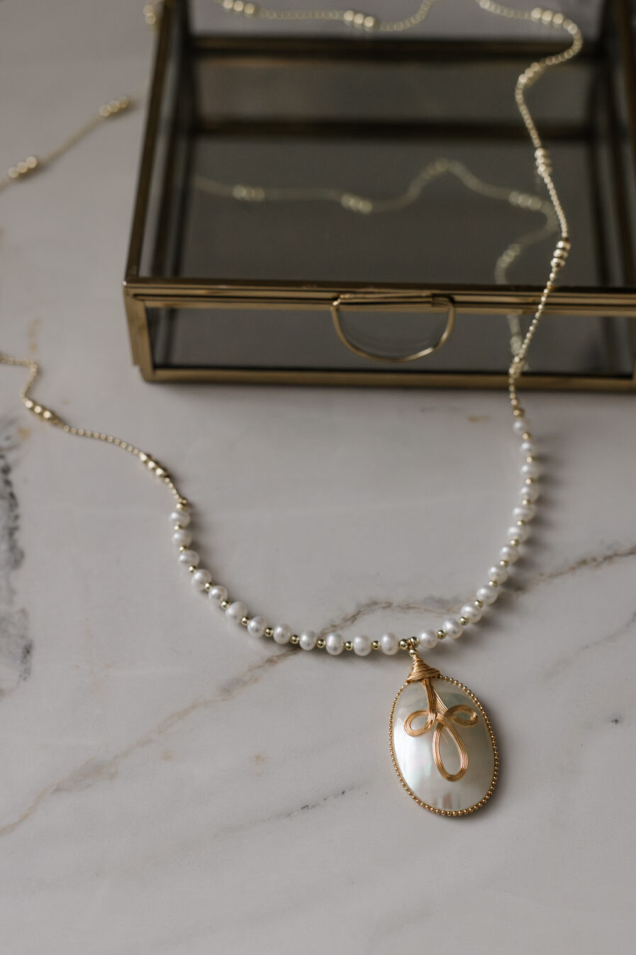 Freshwater pearl Gold Bead necklace